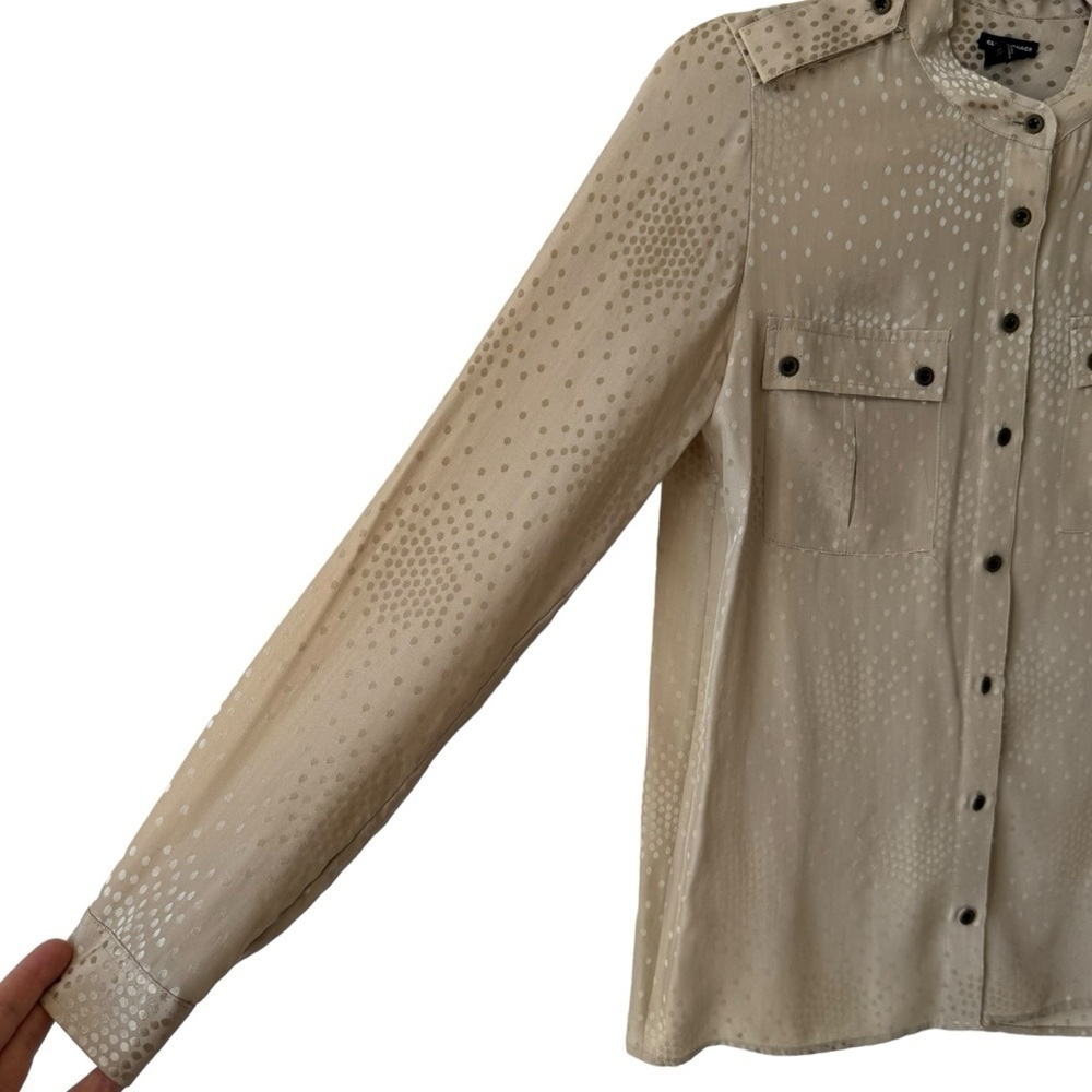 Club Monaco 100% Silk Polka Dot Button Up Tan Gold Blouse Women's XS - Picture 3 of 7
